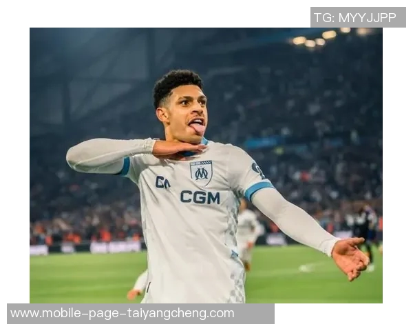 国米右路薄弱局面加剧路易斯恩里克被弃用引发关注